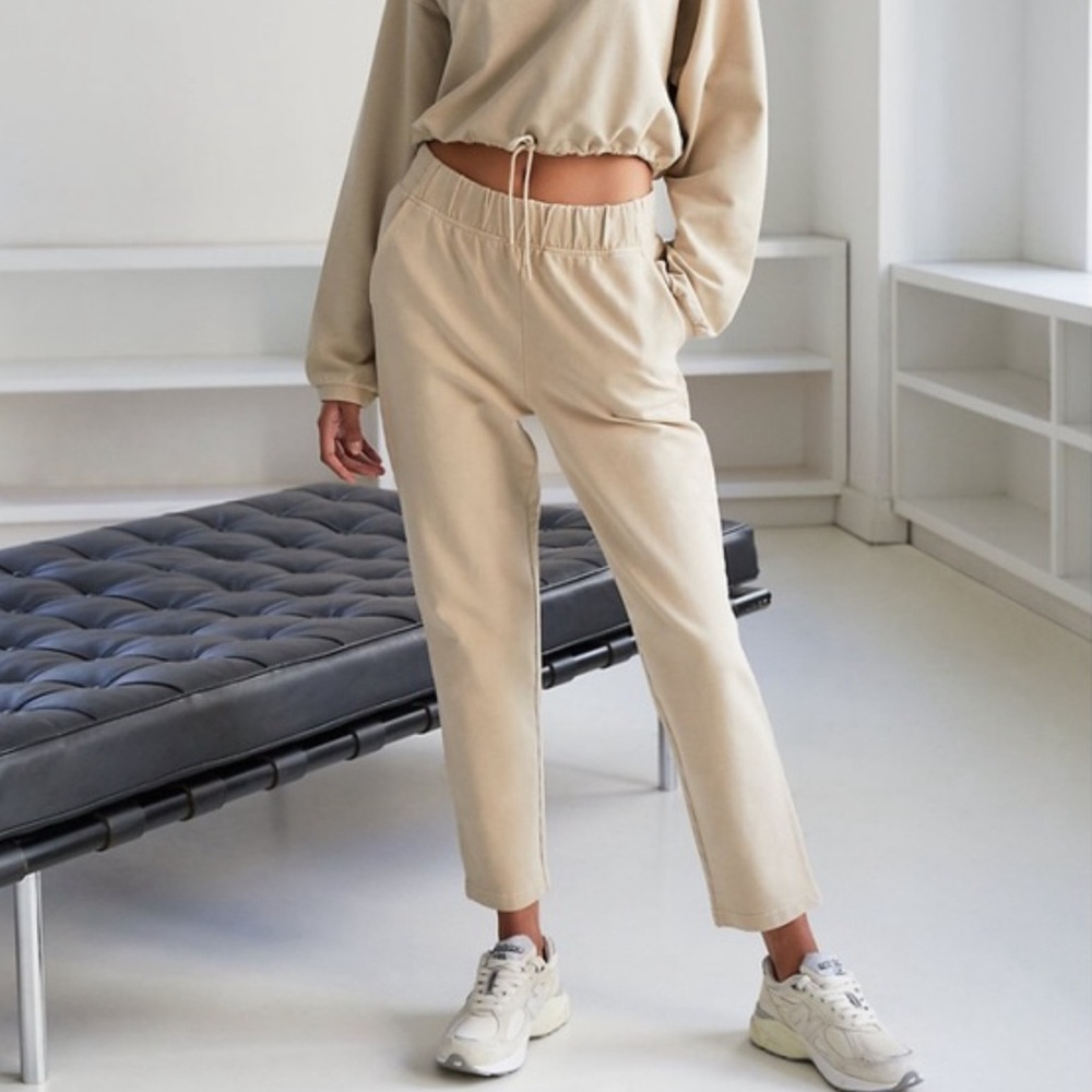 Aritzia | The Group by Babaton | Rocket Pant